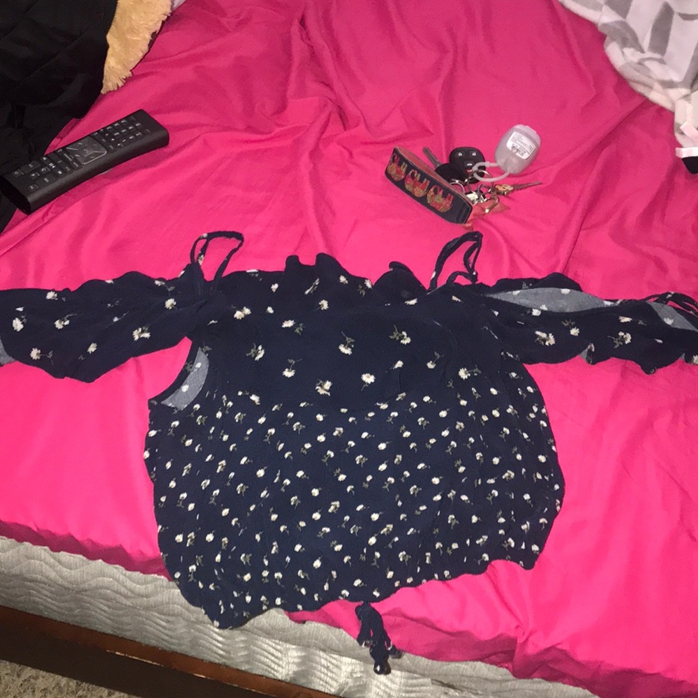 American Eagle crop top